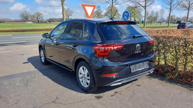 Volkswagen POLO 1.0 TSI Style CLIMA/NAVI/LED 39389 KM BJ 2023