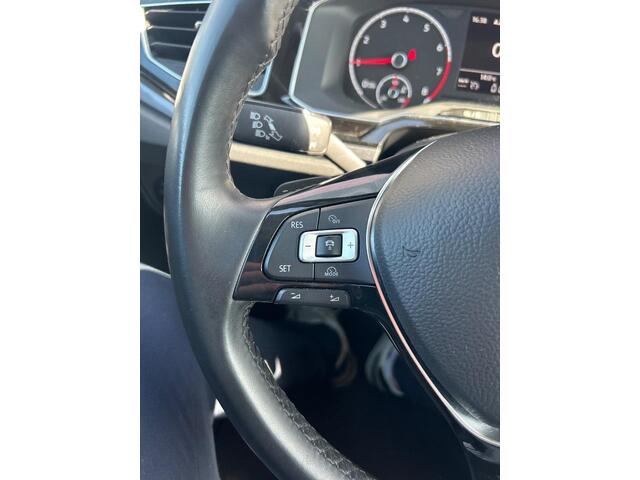 Volkswagen POLO 1.0 TSI Highline | Adaptive Cruise Control | Navigatie | Apple CarPlay/Android Auto | Stoelverwarming | Climate Control | Achteruitrijcamera | Parkeersensoren Voor en Achter |