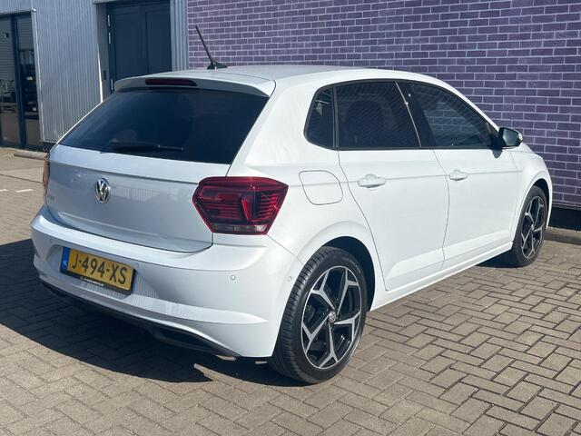 Volkswagen POLO 1.0 TSI Highline | Adaptive Cruise Control | Navigatie | Apple CarPlay/Android Auto | Stoelverwarming | Climate Control | Achteruitrijcamera | Parkeersensoren Voor en Achter |