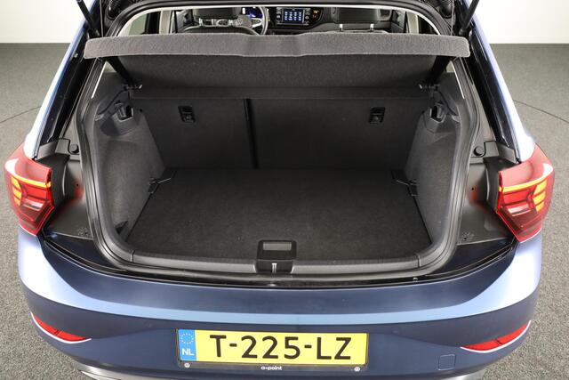 Volkswagen POLO 1.0 TSI Life 95 pk | Verlengde garantie | Navigatie via App | Parkeersensoren | Adaptieve cruise control | LED koplampen | Leer interieur