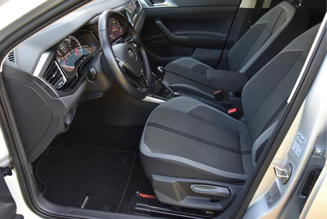 Volkswagen POLO 1.0 TSI 96 pk Highline PDC ECC NAP 1e eigenaar
