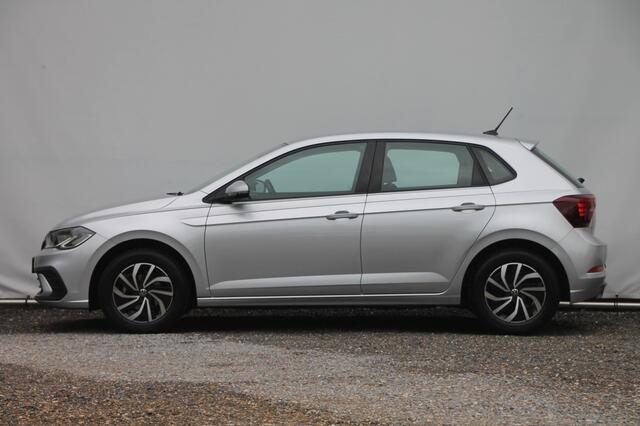 Volkswagen POLO 1.0 TSI Life - 95 pk **PDC / Carplay / ACC / Stoelverwarming