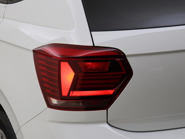 Volkswagen POLO 1.0 TSI Highline | Navigatie | Digitale cockpit | CarPlay | Climate control | Adaptieve cruise control | Parkeersensoren | Elektrisch inklapbare spiegels |