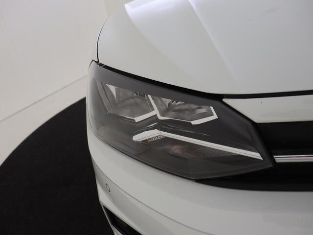 Volkswagen POLO 1.0 TSI Highline | Navigatie | Digitale cockpit | CarPlay | Climate control | Adaptieve cruise control | Parkeersensoren | Elektrisch inklapbare spiegels |