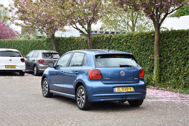 Volkswagen POLO 96 PK TSI automaat Nieuwstaat! NAP ECC PDC Carplay BlueMotion Connected Series