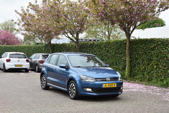 Volkswagen POLO 96 PK TSI automaat Nieuwstaat! NAP ECC PDC Carplay BlueMotion Connected Series