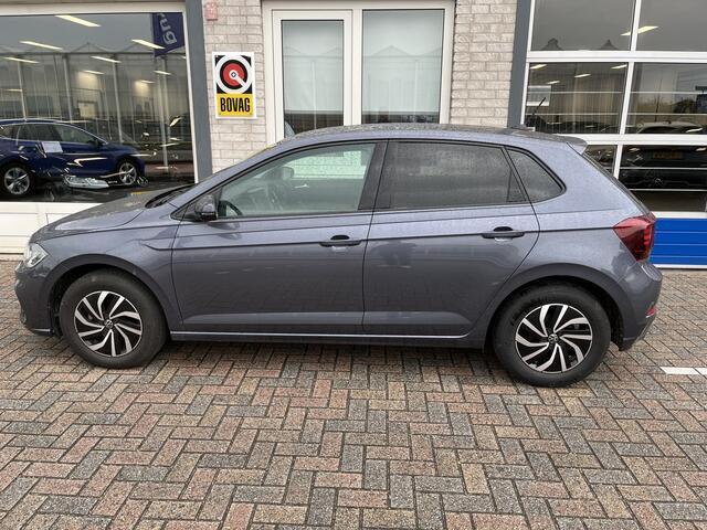 Volkswagen POLO 1.0 TSI Life Edition / GARANTIE TM 08-2028/ APP-CONNECT/ 15" LMV/ ADAPT. CRUISE/ DIGITAL DASH/ DAB RADIO/ BLUETOOTH/ CARKIT/ LED/ AIRCO/ PARK. SENSOR + CAMERA