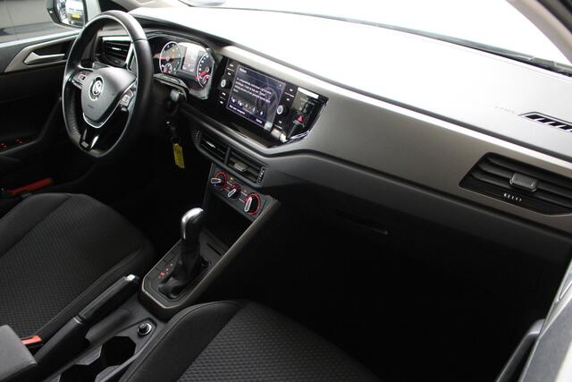 Volkswagen POLO 1.0 TSI DSG Comfortline Navigatie | Airco | Licht en Regensensor |