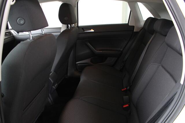 Volkswagen POLO 1.0 TSI DSG Comfortline Navigatie | Airco | Licht en Regensensor |