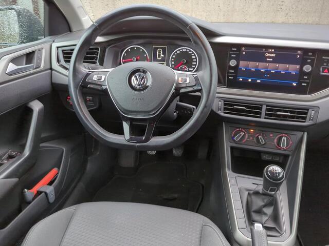 Volkswagen POLO 1.0 MPI Comfortline Executive Multimedia Navigatie / Bluetooth / Airco / Cruise control / App-connect / Apple carplay