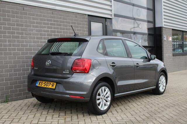 Volkswagen POLO 1.2 TSI Highline / Navigatie / Cruise / LMV