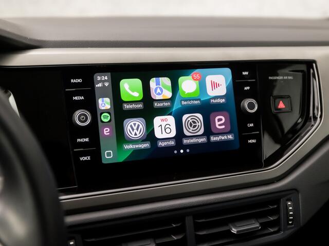 Volkswagen POLO 1.0 TSI Comfortline (APPLE CARPLAY, GROOT NAVI, PARKEERSENSOREN, ADAPTIVE CRUISE, LM VELGEN, SPORTSTOELEN, DAB+, NIEUWE APK, NIEUWSTAAT)