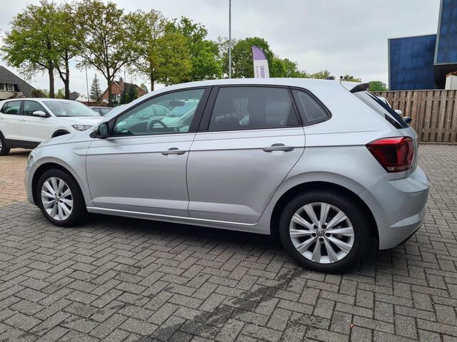 Volkswagen POLO 1.0 TSI Highline navigatie