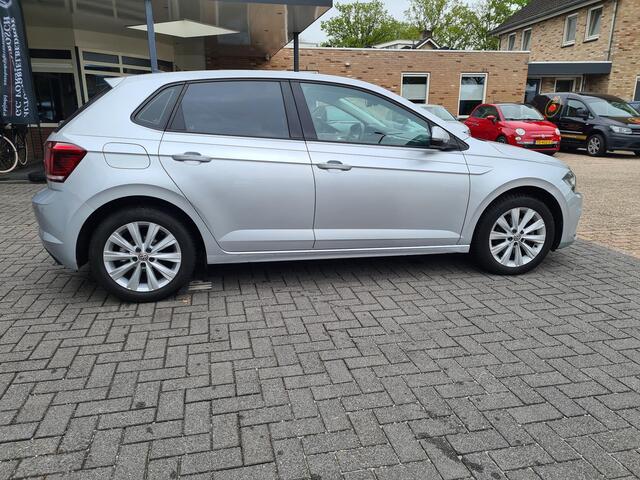 Volkswagen POLO 1.0 TSI Highline navigatie