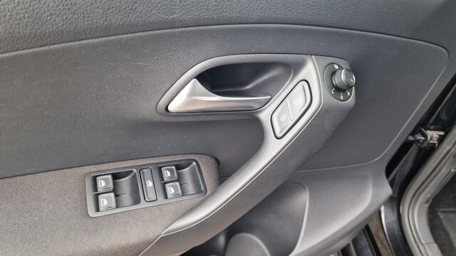Volkswagen POLO 1.0 BlueMotion, Automaat, Navigatie, Carplay!