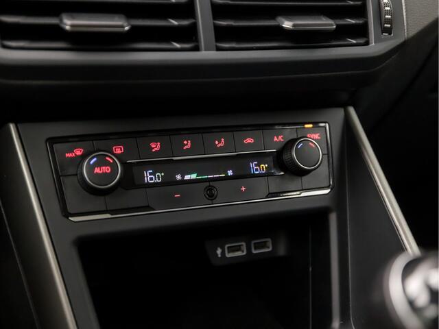 Volkswagen POLO 1.0 Sportline (APPLE CARPLAY, CLIMATE, LM VELGEN, SPORTSTOELEN, PARKEERSENSOREN, CRUISE, NIEUWE APK, NIEUWSTAAT)