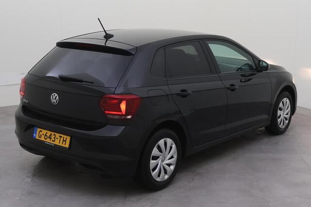 Volkswagen POLO 1.0 TSI 95pk Comfortline / Navigatie / Parkeersensoren / Airco