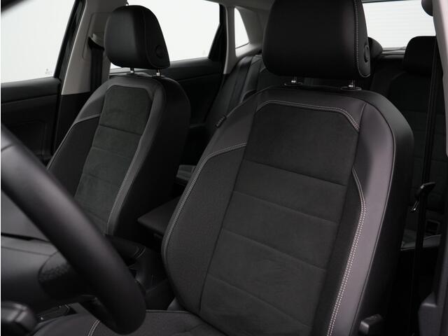 Volkswagen POLO 1.0 TSI 95 pk Style | IQ Light | Leder/alcantara | Navigatie | Stoelverwarming | Adaptive Cruise