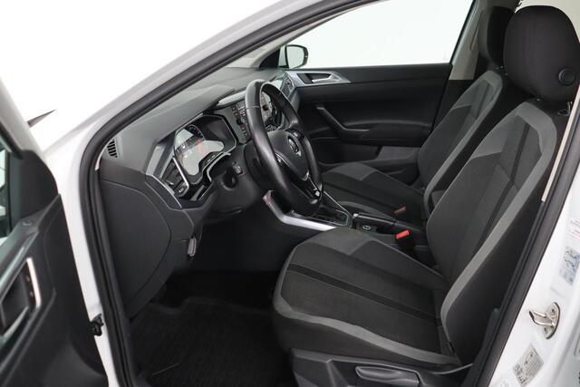 Volkswagen POLO 1.0 TSI Highline | Automaat | Stoelverwarming | Carplay | Navigatie | Climate control | Parkeerhulp | Cruise control | Bluetooth
