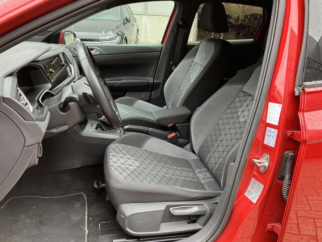 Volkswagen POLO 1.0 TSI 95pk DSG R-Line · Apple/Android Car Play · Navigatie · ACC · Draadloze Telefoonlader · DAB · Elek. Inklapbare Spiegels · Garantie t/m 06-02-2027 of 100.000km