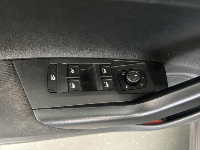 Volkswagen POLO 1.0 Tsi 95pk Life · Apple/Android Car Play · Airco · P-Sensoren · ACC · DAB · 15'' Inch · Garantie t/m 08-02-2027 of 100.000km