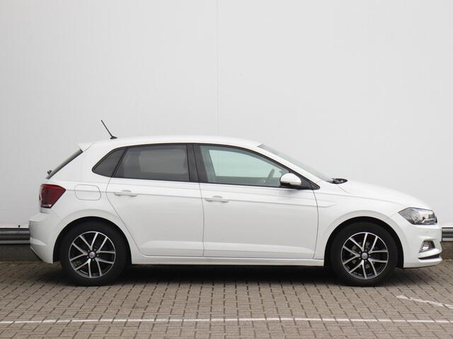 Volkswagen POLO 1.0 TSI Comfortline | Adaptive Cruise Control | CarPlay | LED Dagrijverlichting | Parkeersensoren voor & achter |