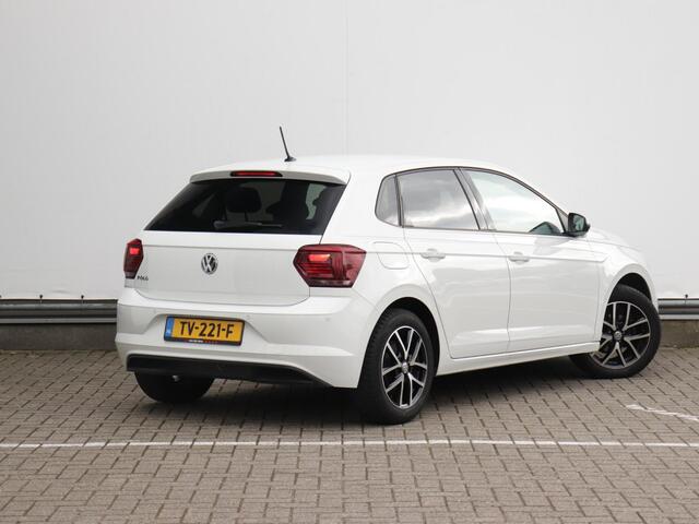 Volkswagen POLO 1.0 TSI Comfortline | Adaptive Cruise Control | CarPlay | LED Dagrijverlichting | Parkeersensoren voor & achter |