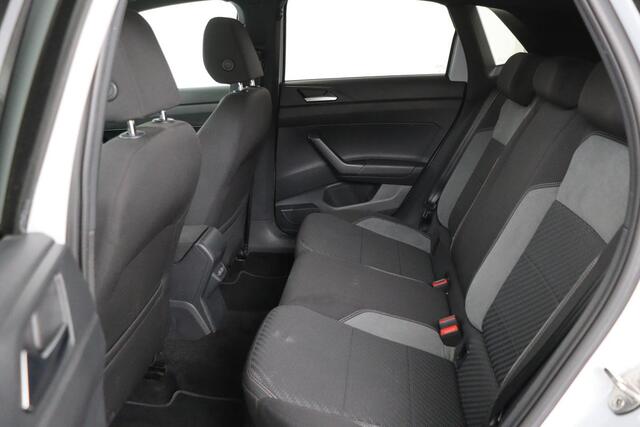 Volkswagen POLO 1.5 TSI R Line | 150pk | Panoramadak | Full LED | Carplay | Adaptive cruise | Park Assist | Climate control | Navigatie | Sportstoelen