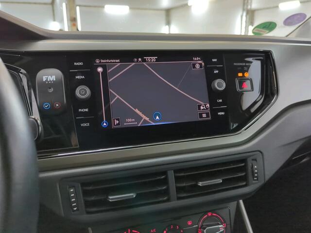 Volkswagen POLO 1.0 TSI Comfortline / Digitaal dashboard / Airco / Navigatie / Parkeersensoren V+A /