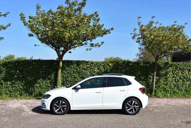 Volkswagen POLO 116 PK TSI Highline Pano LED PDC NAP 1e eigenaar