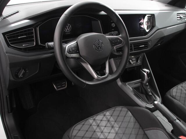 Volkswagen POLO 1.0 TSI DSG R-Line Navigatie Apple Carplay/Android Auto Adaptive Cruise Control Parkeersensoren Stoelverwarming Virtual Cockpit Ledverlichting Climate Control