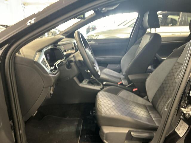 Volkswagen POLO 1.0 Tsi 95pk DSG R-Line · Camera · Apple/Android Car Play · Navi · P-Sensoren · 16'' Inch ·