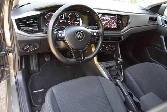 Volkswagen POLO 1.0 TSI 96 PK Navi Carplay NAP garantie Comfortline business