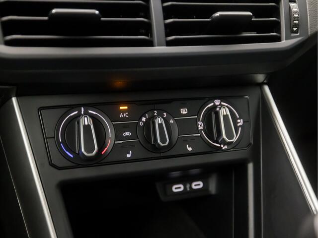 Volkswagen POLO 1.0 Sportline (VIRTUAL COCKPIT, APPLE CARPLAY, STOELVERWARMING, SPORTSTOELEN, CRUISE, LM VEGLEN, PARKEERSENSOREN, NIEUWSTAAT)