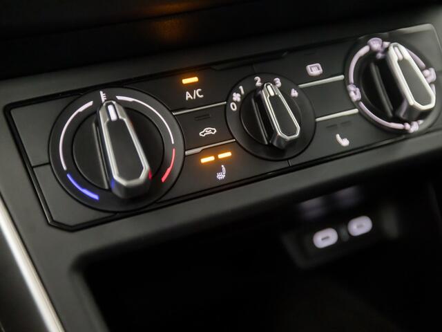 Volkswagen POLO 1.0 Sportline (VIRTUAL COCKPIT, APPLE CARPLAY, STOELVERWARMING, SPORTSTOELEN, CRUISE, LM VEGLEN, PARKEERSENSOREN, NIEUWSTAAT)