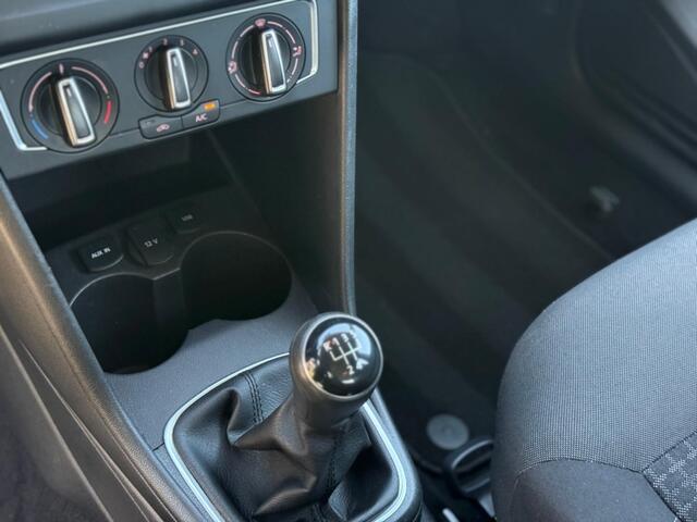 Volkswagen POLO 1.2 TSI Comfortline Apple Carplay Airco
