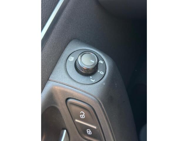 Volkswagen POLO 1.2 TSI Comfortline Apple Carplay Airco
