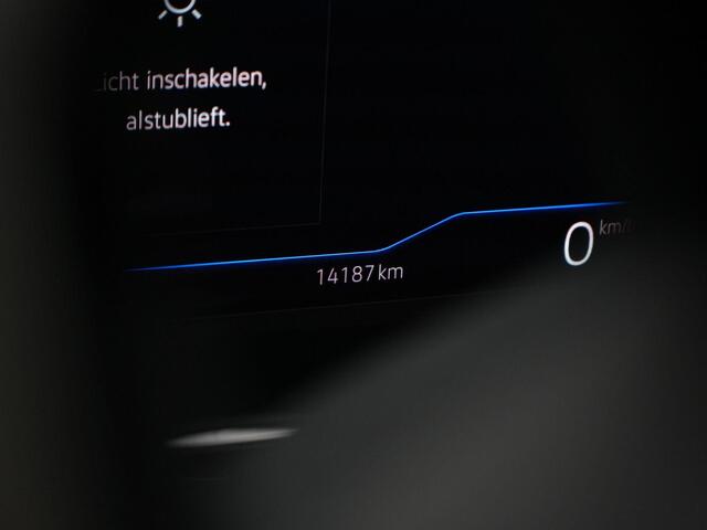 Volkswagen POLO 1.0 TSI 95 pk Move | Panoramadak | IQ Light | Achteruitrijcamera | Navigatie | Stoelverwarming