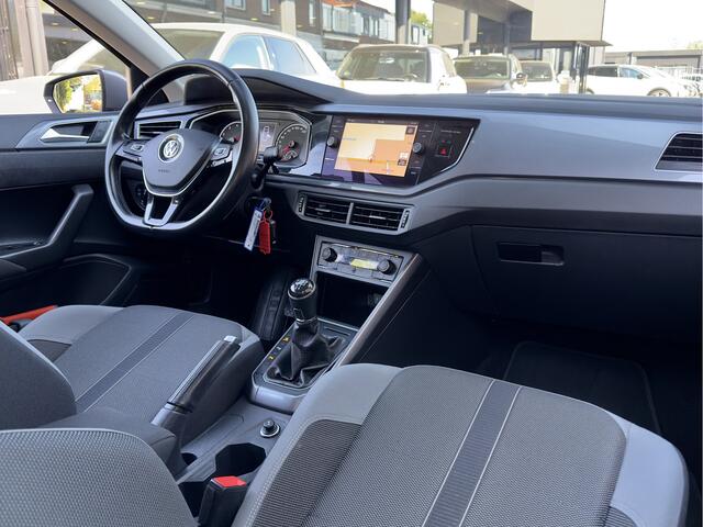 Volkswagen POLO 1.0 TSI R-LINE HIGHLINE NAVI AIRCO PARKPILOT APPLE-CARPLAY LED LMV PDC