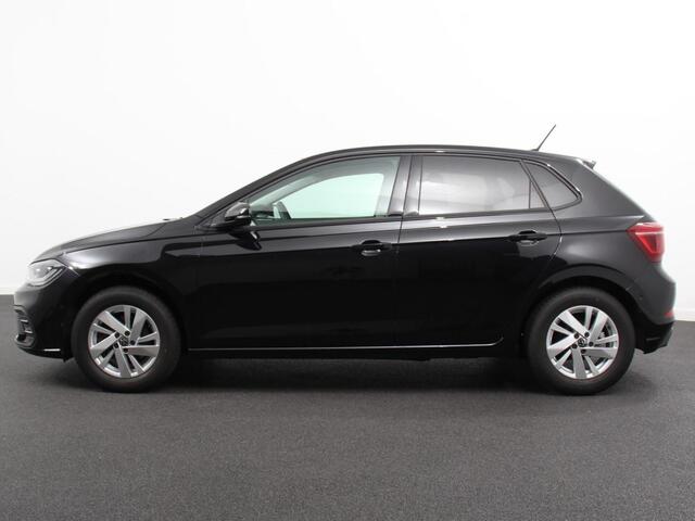 Volkswagen POLO 1.0 TSI 110pk DSG Style Navigatie Apple Carplay/ Android Auto Parkeersensoren Adaptive Cruise Control Blind Spot Assist Stoelverwarming Ledverlichting Climate Control