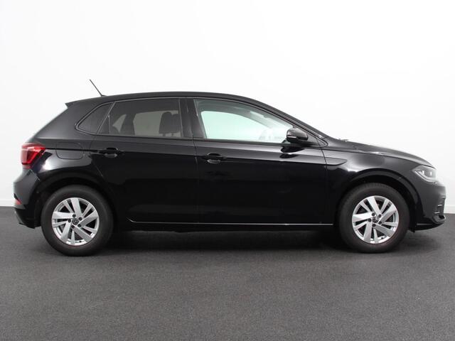 Volkswagen POLO 1.0 TSI 110pk DSG Style Navigatie Apple Carplay/ Android Auto Parkeersensoren Adaptive Cruise Control Blind Spot Assist Stoelverwarming Ledverlichting Climate Control