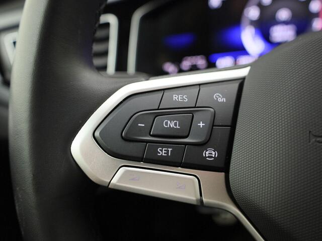 Volkswagen POLO 1.0TSI/95PK R-Line · Panoramadak · Navigatie · Camera + Parkeersensoren · Garantie tot maart 2026