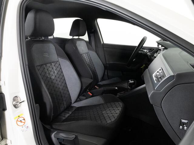 Volkswagen POLO R-Line 1.0 TSI 95 PK DSG AUTOMAAT | LED Matrix IQ | Navigatie | Stoelverwarming | Travel Assist |