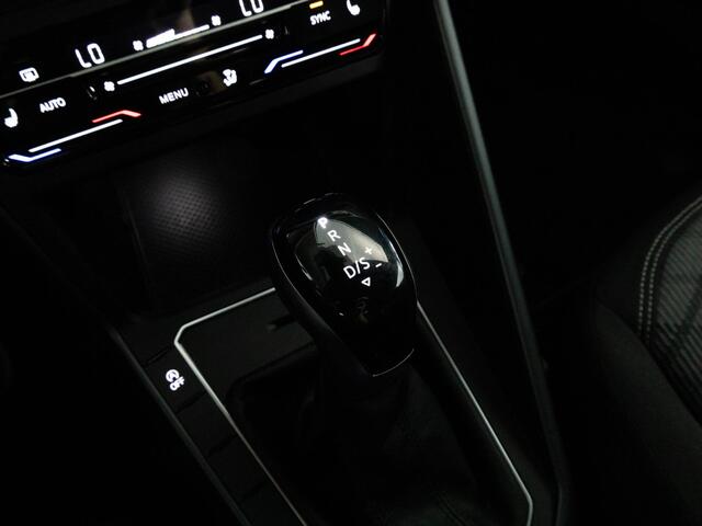 Volkswagen POLO R-Line 1.0 TSI 95 PK DSG AUTOMAAT | LED Matrix IQ | Navigatie | Stoelverwarming | Travel Assist |