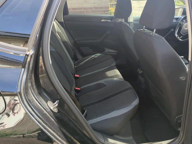 Volkswagen POLO 1.0 TSI 95pk DSG Highline Virtual Cockpit Navigatie Climate Control