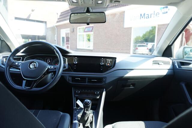 Volkswagen POLO 1.0 TSI Highline ADDAPTIVE CRUISE NAVI CARPLAY