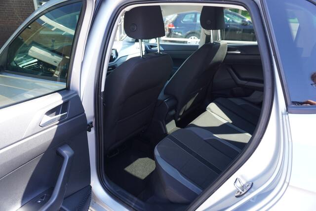 Volkswagen POLO 1.0 TSI Highline ADDAPTIVE CRUISE NAVI CARPLAY