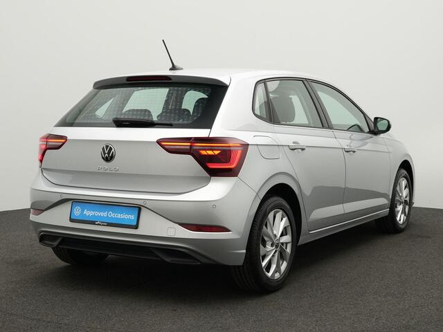 Volkswagen POLO 1.0 TSI 95 pk Style | IQ Light | Leder/alcantara | Navigatie | Stoelverwarming | Parkeersensoren voor/achter | Adaptive Cruise