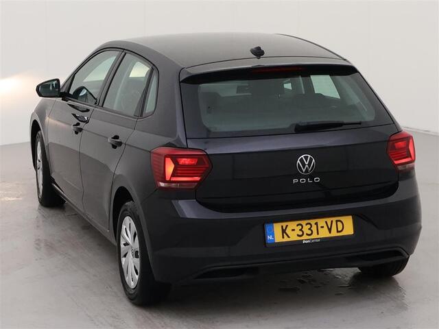 Volkswagen POLO 1.0 TSI Comfortline / Navigatie / Parkeersensoren achter / Airco /
