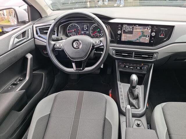 Volkswagen POLO 1.0 TSI Highline Business R / Climate controle / Navigatie / Parkeersensoren V+A / Lichtmetaal 16 inch /